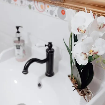 Luxe Art 88 Ultra Boekarest