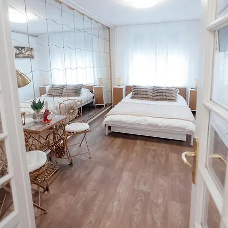 Luxe Art 88 Ultra * Boekarest