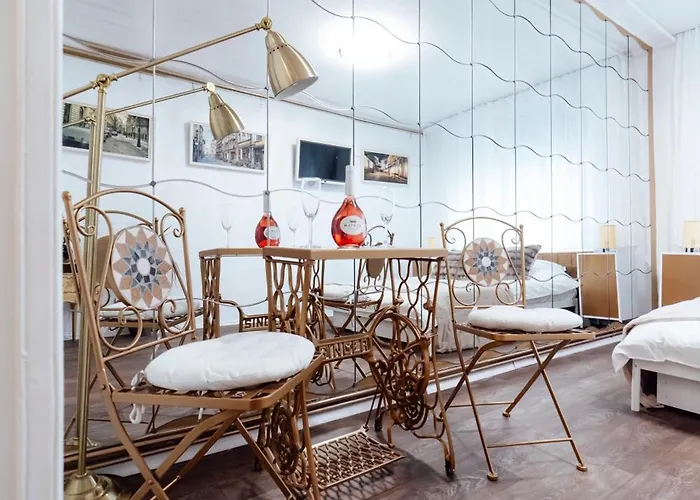 Luxe Art 88 Ultra Апартаменти Бухарест