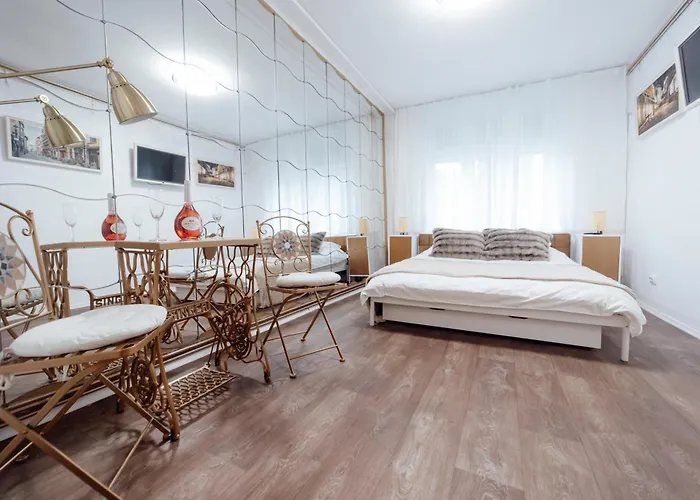 Luxe Art 88 Ultra Bukarest
